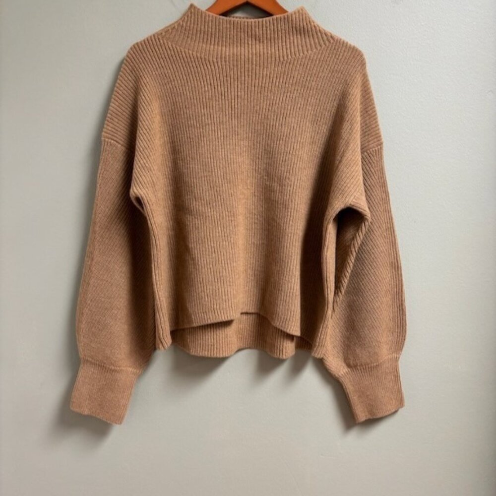 Women's Ribbed Mock Neck Sweater - Camel